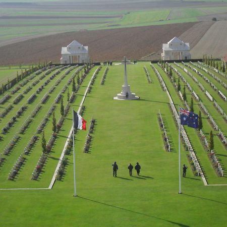 Ferienwohnung Le Gite De Beatrice Et Laurent Villers-Bretonneux Exterior foto
